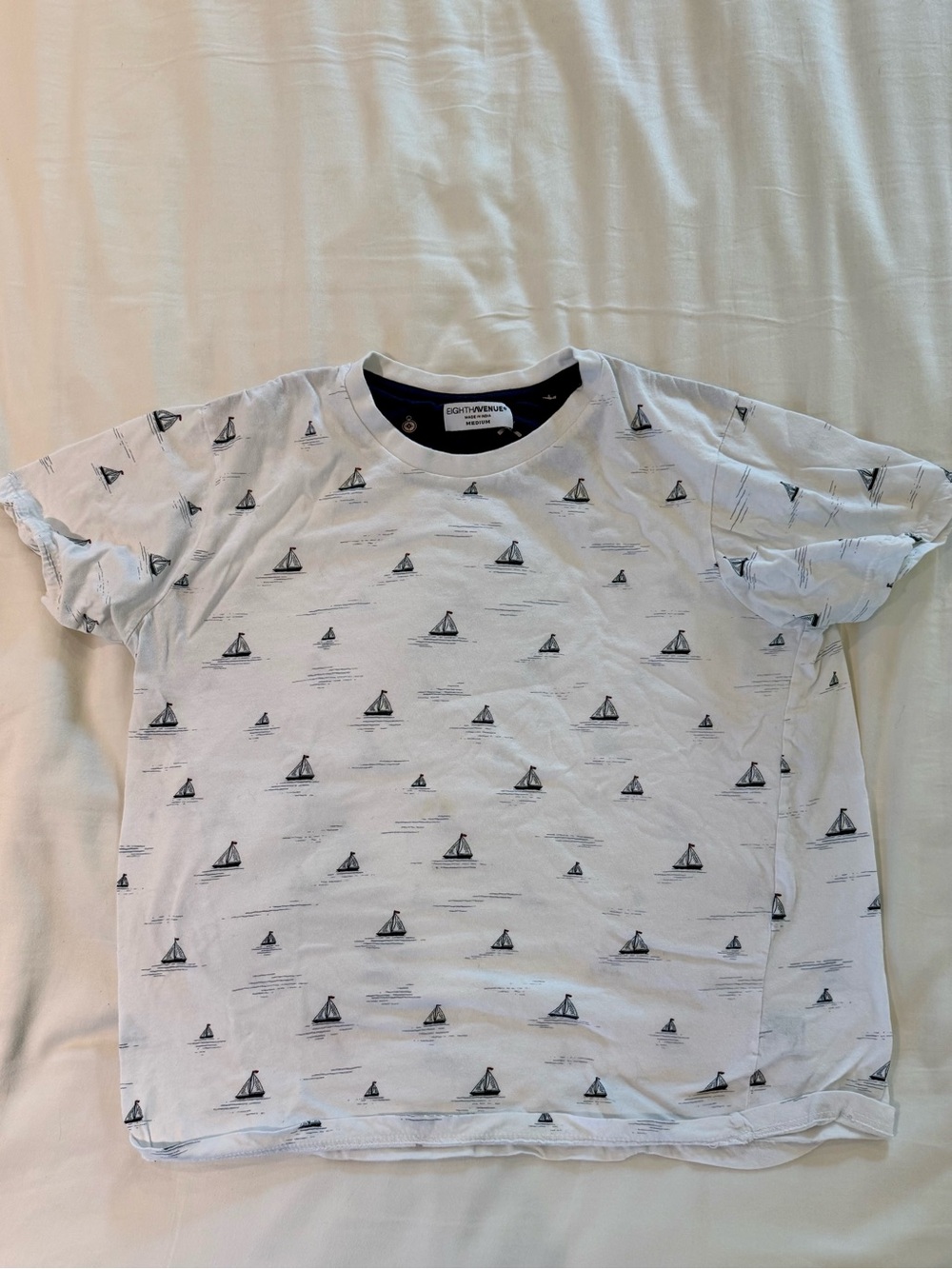 White Short Sleeve Tee‎ with Blue Sailboat Print